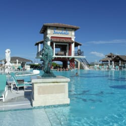 The Travel Store - Swim up pool bars!