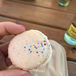 Vessel Kitchen - Strawberry cream macaroon