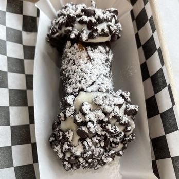 Sì Roma - Chocolate Chocolate Shell Cannoli - Italian Near Me - Glendale, California Sì Roma - Chocolate Chocolate Shell Cannoli - Italian Near Me - Glendale, California