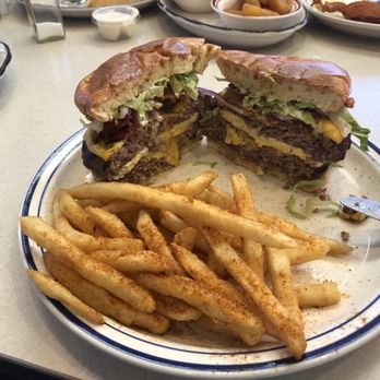Honey Butter's Kitchen - Double cheeseburger with fries - American Near Me - Williamsburg, Virginia Honey Butter's Kitchen - Double cheeseburger with fries - American Near Me - Williamsburg, Virginia