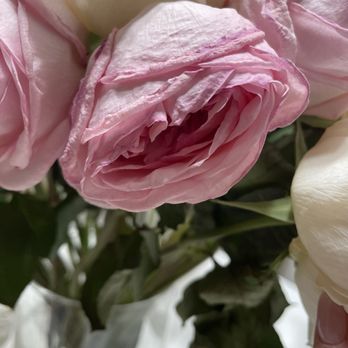 Maggie's Flower Shop - Florists Near Me - Maywood, California