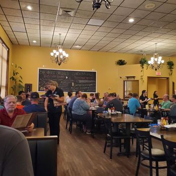 Nellie's North - Dining room - Breakfast & Brunch Near Me - Evansville, Indiana