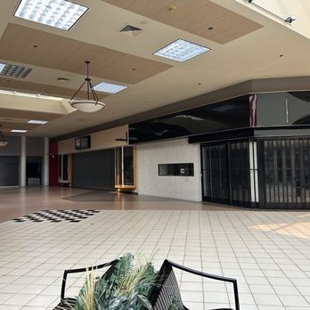 Kalispell Center Mall - Vacant Stores - Shopping Centers Near Me - Kalispell, Montana Kalispell Center Mall - Vacant Stores - Shopping Centers Near Me - Kalispell, Montana