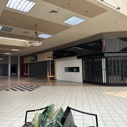Kalispell Center Mall - Vacant Stores