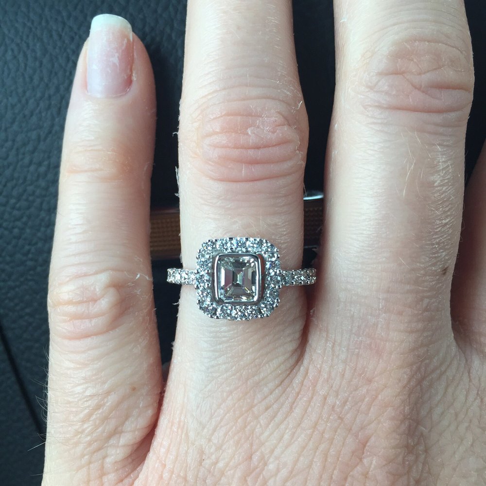 Di Moda Jewelers - Jewelry Near Me - Wheeling, Illinois Di Moda Jewelers - Jewelry Near Me - Wheeling, Illinois