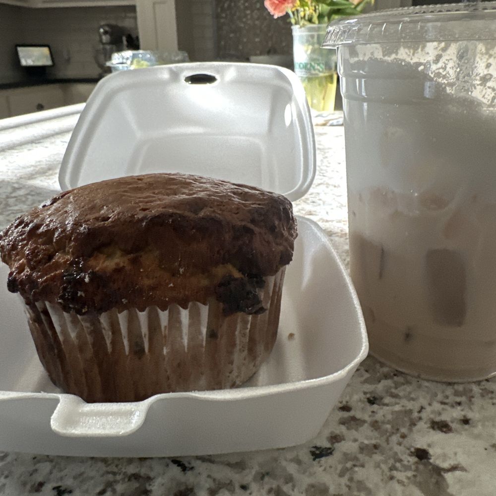 Fitti's Espresso - Giant Blueberry Muffin and a butterscotch cold foam cold brew - Coffee & Tea Near Me - Kansas City, Missouri Fitti's Espresso - Giant Blueberry Muffin and a butterscotch cold foam cold brew - Coffee & Tea Near Me - Kansas City, Missouri