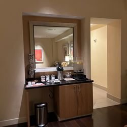 Eforea Spa At Hilton Orlando - Tea, water, and fruit/nut medley to enjoy in the relaxation room