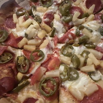 Hank's Pizza - Pizza Near Me - Playa Del Rey, California