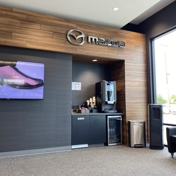 Maita Mazda - Service waiting area - Car Dealers Near Me - Sacramento, California