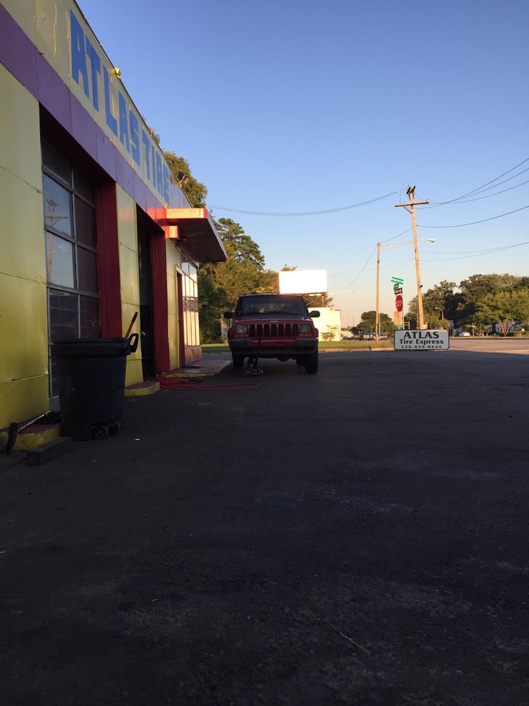 ATLAS TIRE AND LUBE Updated October 2024 500 W 8 Mile Rd, Ferndale