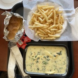 Randolph Cafe - Ravioli Alfredo Spinach and french fries