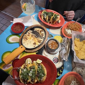 Viva la Fiesta - Choriqueso- homemade chorizo - Mexican Near Me - Edwardsville, Illinois Viva la Fiesta - Choriqueso- homemade chorizo - Mexican Near Me - Edwardsville, Illinois