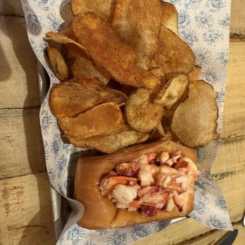 Peacemaker Lobster and Crab - Connecticut Style Lobster Roll - Seafood Near Me - Saint Louis, Missouri Peacemaker Lobster and Crab - Connecticut Style Lobster Roll - Seafood Near Me - Saint Louis, Missouri