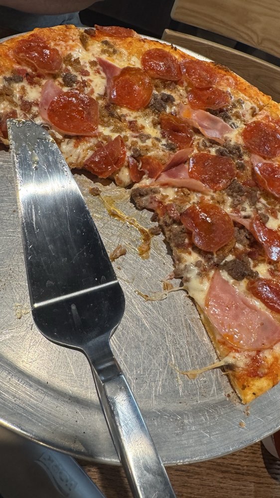 Johnny's New York Style Pizza Logo