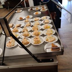 Robbins Nest Restaurant - Pie station