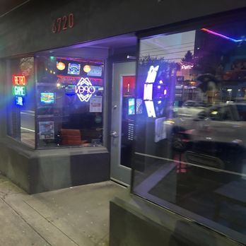Retro Game Bar - Entrance - Cocktail Bars Near Me - Portland, Oregon Retro Game Bar - Entrance - Cocktail Bars Near Me - Portland, Oregon