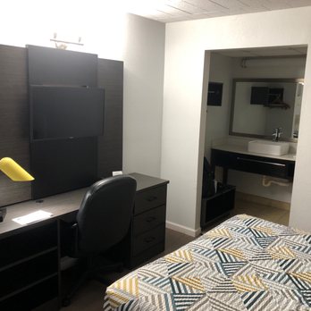 Motel 6 - Hotels Near Me - Carlisle, Pennsylvania Motel 6 - Hotels Near Me - Carlisle, Pennsylvania