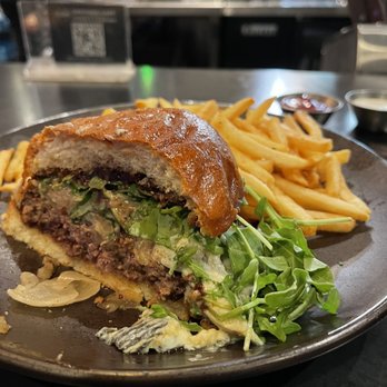 Crooked Gaff Kitchen - Black and blue burger (blue cheese and fig spread!) - Seafood Near Me - Whittier, California Crooked Gaff Kitchen - Black and blue burger (blue cheese and fig spread!) - Seafood Near Me - Whittier, California