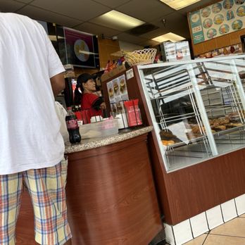 Vicky's Donuts - Donuts Near Me - Hawthorne, California Vicky's Donuts - Donuts Near Me - Hawthorne, California