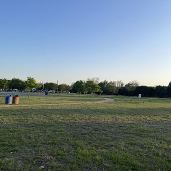 Mary Moore Searight Metropolitan Park - Parks Near Me - Austin, Texas Mary Moore Searight Metropolitan Park - Parks Near Me - Austin, Texas