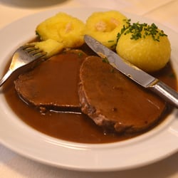 Landhaus zum Falken - Landhaus zum Falken | Sauerbraten mit FKK und Salat