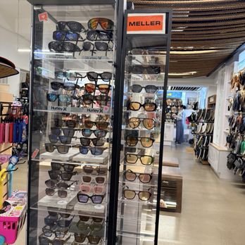 Flip Flop Shops - Sunglasses. - Accessories Near Me - San Juan, Puerto Rico