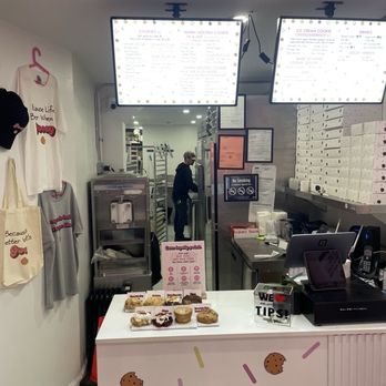 Gooey on the Inside - Desserts Near Me - New York, New York Gooey on the Inside - Desserts Near Me - New York, New York