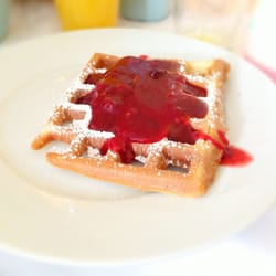Pauline - Frisch gebackene Waffeln, YUMM!