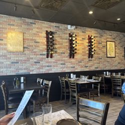 Kussifay Argentine Pizza & Grill - Inside