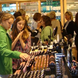 Bluemercury - Makeover event at Bluemercury Lake Forest