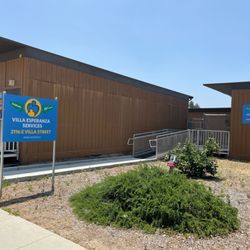 Villa Esperanza Services - The front entrance of the Pasadena main campus.