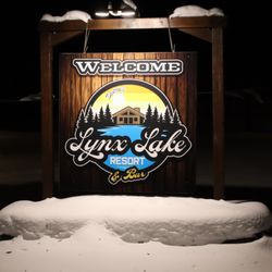 Lynx Lake Resort & Bar