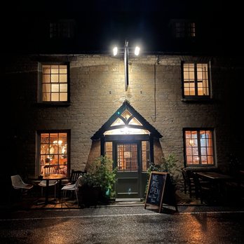 ROYAL OAK - Updated October 2024 - High Street, Chipping Norton ...