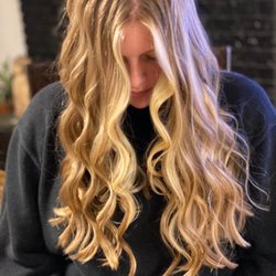Rumors Salon - From the front