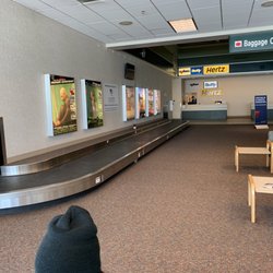 Sawyer International Airport - Baggage claim.