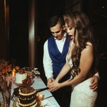 Sugarlips Cakery - Cake cutting! - Bakeries Near Me - Mesa, Arizona
