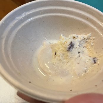 Funkyberry - Recyclable cup that keeps ice cream cold - Ice Cream & Frozen Yogurt Near Me - San Juan, Puerto Rico