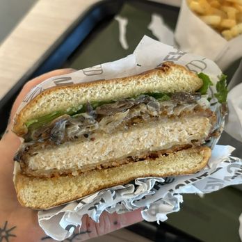 Veganburg - Shrooms Burg - Vegan Near Me - Hesperia, California Veganburg - Shrooms Burg - Vegan Near Me - Hesperia, California