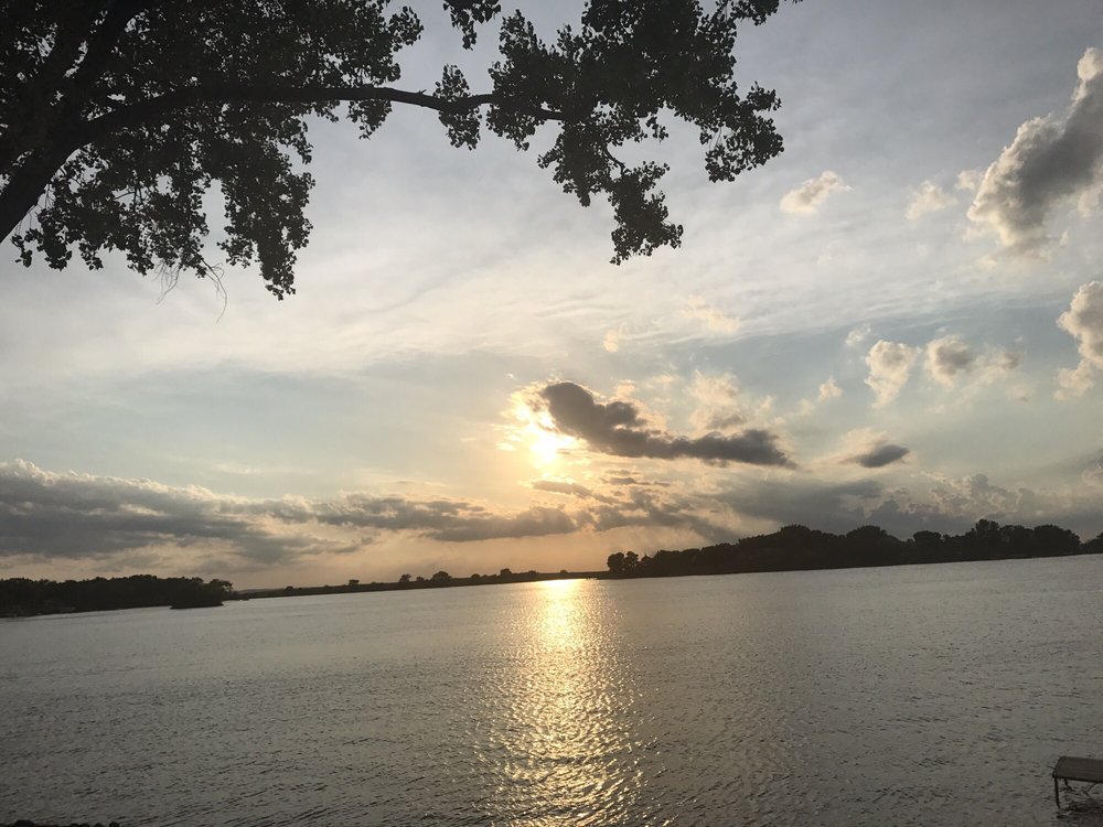 SHORE STORE Updated September 2024 808 Swan Lake Dr, South