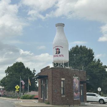 Milk Bottle Grocery - Landmarks & Historical Buildings Near Me - Oklahoma City, Oklahoma