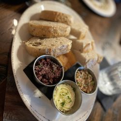 Bread service