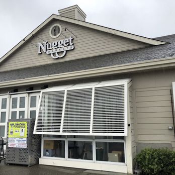 Nugget Markets - the front of the building - Grocery Near Me - Corte Madera, California