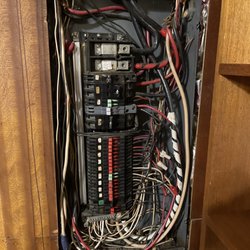Spear Home Inspection - Panel