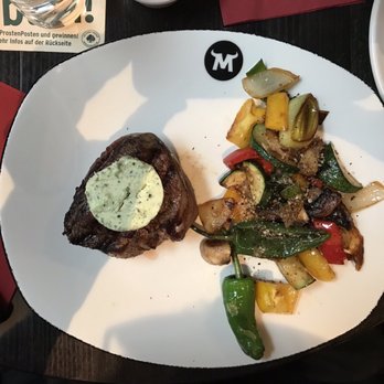 Maredo - Filet with vegetables - Steakhouses Near Me - Mannheim, BW Maredo - Filet with vegetables - Steakhouses Near Me - Mannheim, BW