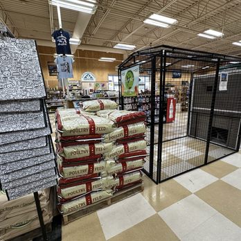 Country Store - 3/24/25 - Livestock Feed & Supply Near Me - Spokane Valley, Washington