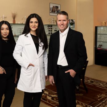 Vision Edge Eye Center - Meet the Vision Edge Eye Center Team - Eyewear & Opticians Near Me - Chandler, Arizona Vision Edge Eye Center - Meet the Vision Edge Eye Center Team - Eyewear & Opticians Near Me - Chandler, Arizona