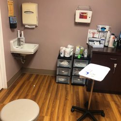 Ruben Barrera Vera, MD - Holy Name Medical Center - Clean & organized treatment room