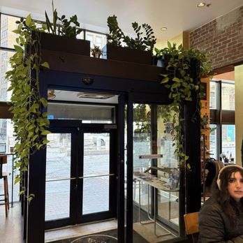 Lionheart Coffee - Coffee Roasteries Near Me - Cleveland, Ohio