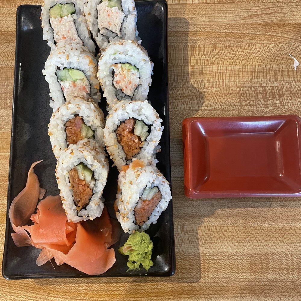 Ladybug Café - Half & Half roll of California roll and spicy tuna roll. - Japanese Near Me - Gardena, California Ladybug Café - Half & Half roll of California roll and spicy tuna roll. - Japanese Near Me - Gardena, California