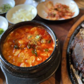 Hangang - Soft tofu soup - Korean Near Me - Honolulu, Hawaii Hangang - Soft tofu soup - Korean Near Me - Honolulu, Hawaii